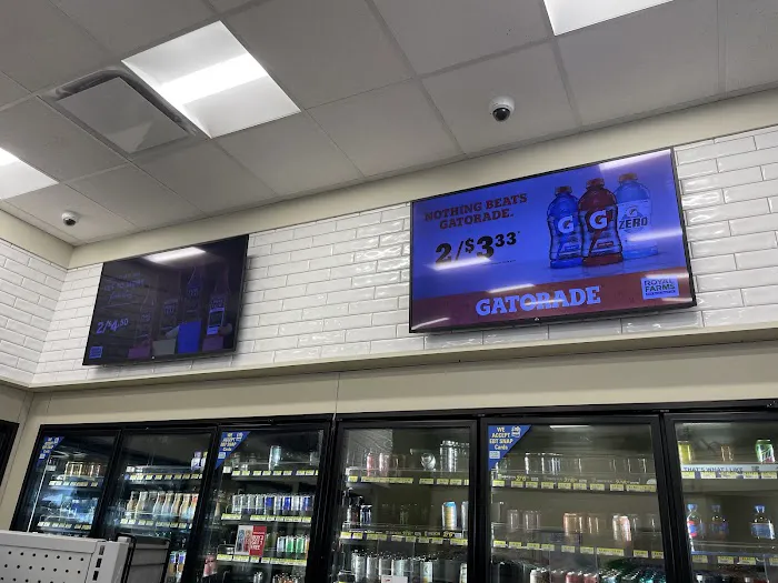 Royal Farms 8