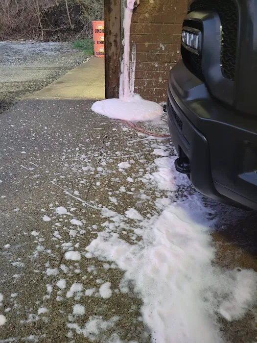 Duckys Car Wash 8