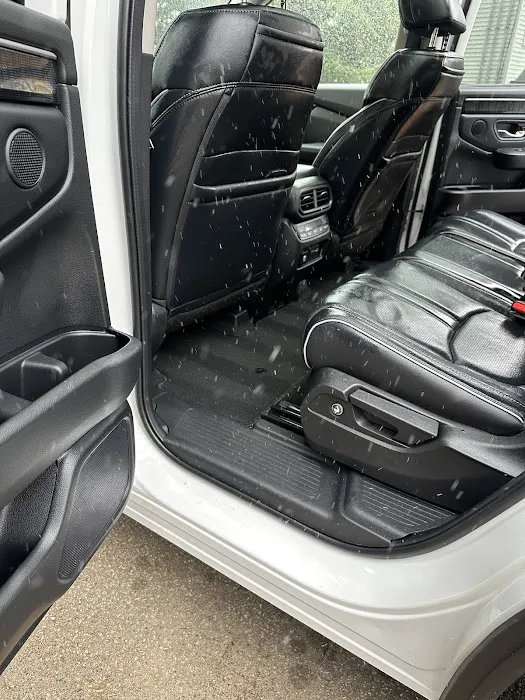 Rosas Detailing & Car Wash 4