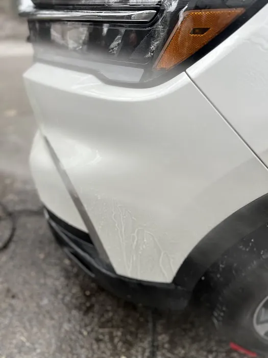 Rosas Detailing & Car Wash 9