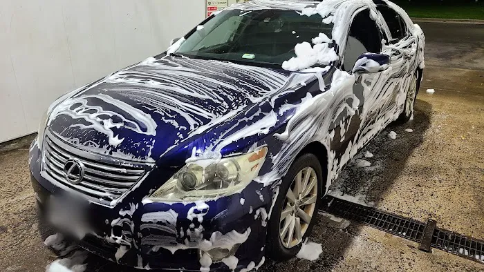 Bubble & Shine DIY Car Wash 5
