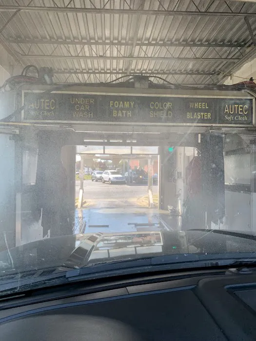 Magic Kleen Car Wash 3