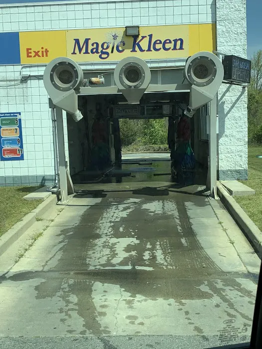 Magic Kleen Car Wash 7