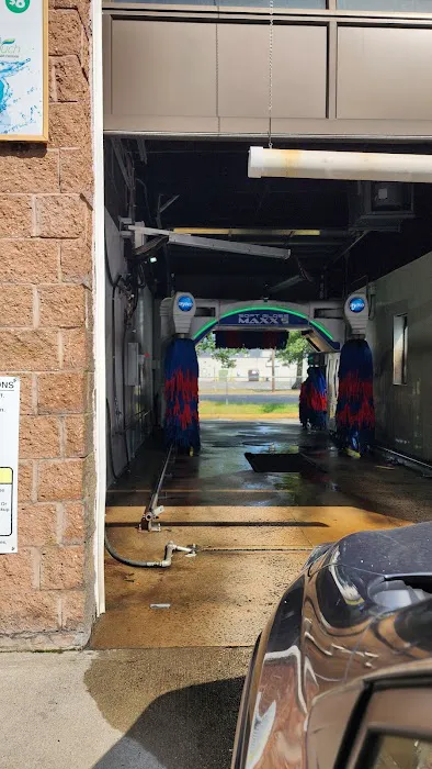 Neighborhood Car Wash 7