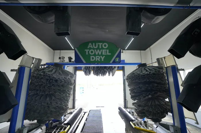 Zoom Express Car Wash 9
