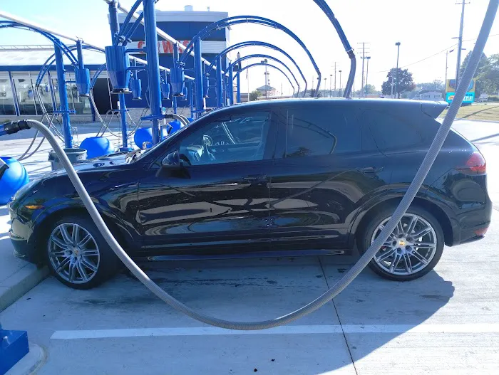 Blue Falls Car Wash 8