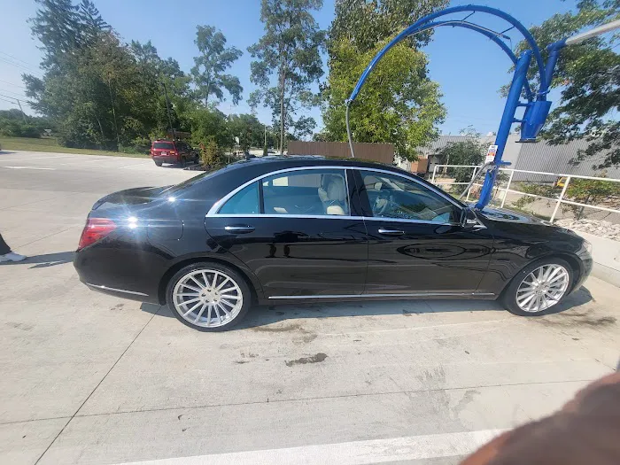 Blue Falls Car Wash 9