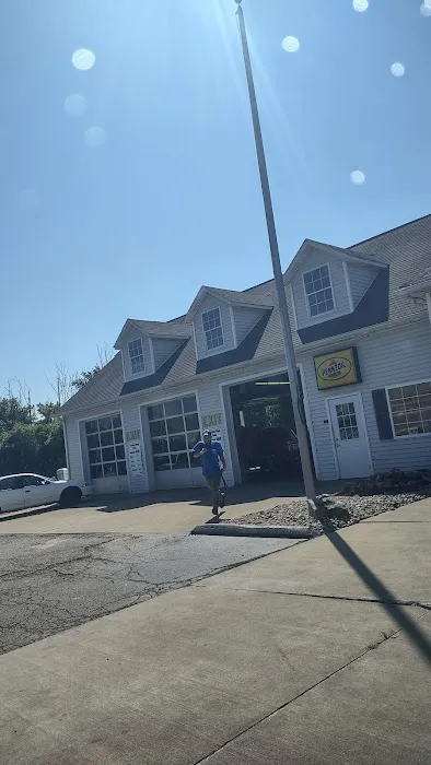 Cruise 'n Car Wash & Lube LLC 1