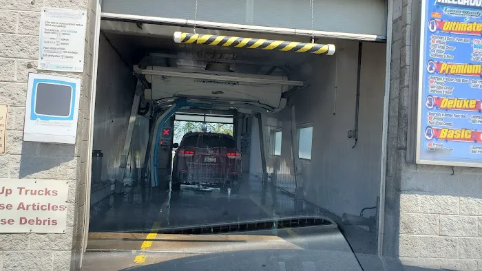 Mileground Car Wash 8