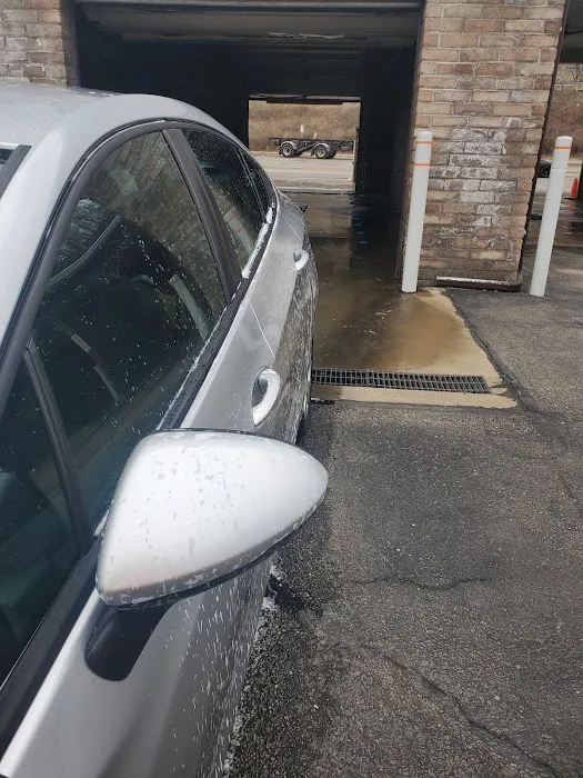 Sudsy's Auto Spa Wheeling 1