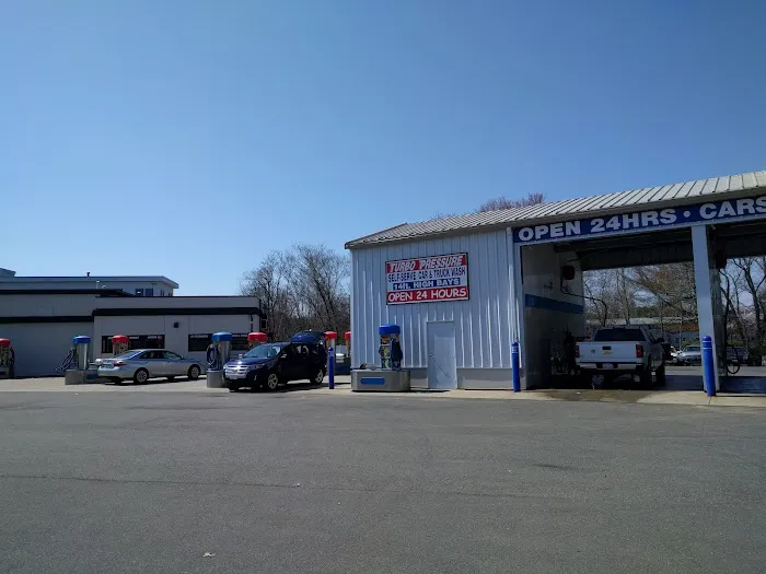 Rojo Car Wash 2