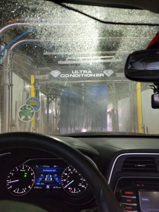 Rojo Car Wash 5