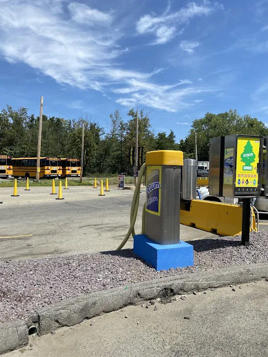 Quick & Clean Car Wash of Waltham 0
