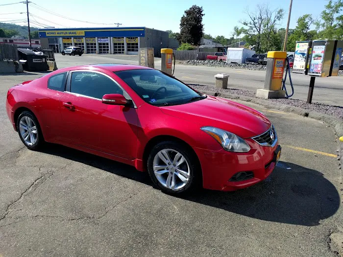 Quick & Clean Car Wash of Waltham 3