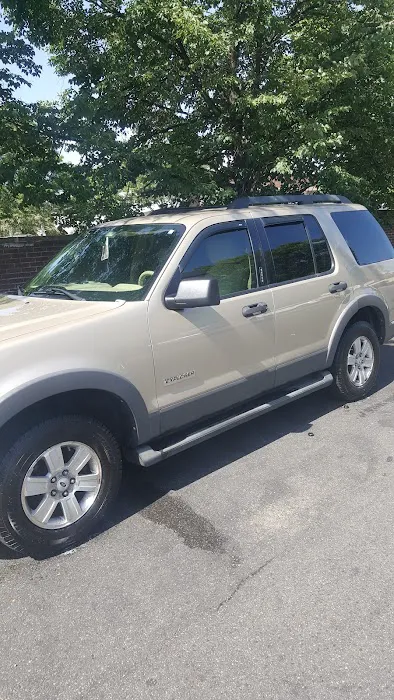 ScrubaDub Car Wash & Auto Detailing Center (Brookline) 4