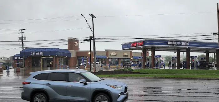 Delta Sonic Car Wash 6