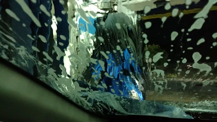 Speedy Clean Car Wash 2