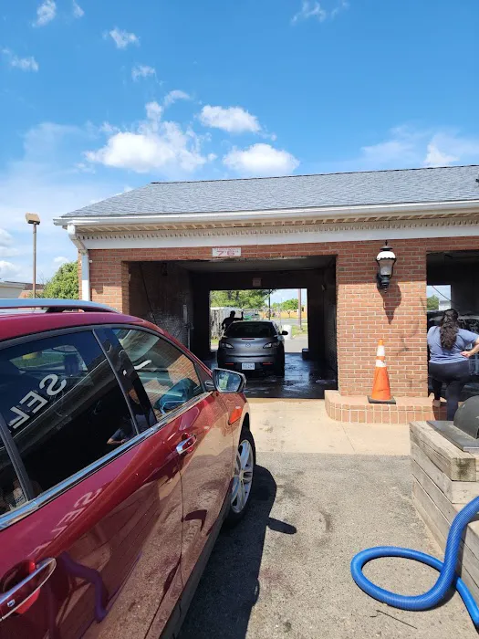 Sam's Car Wash Self Serve - Manassas 4