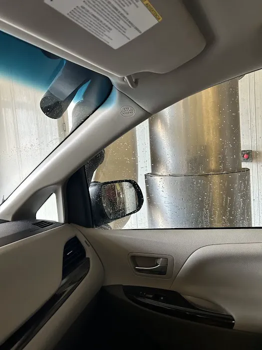 Flagship Carwash 8