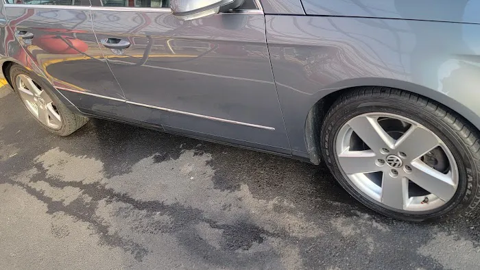 Tommy's Express® Car Wash 7