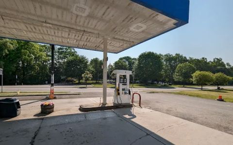 Mount Morris C - Store