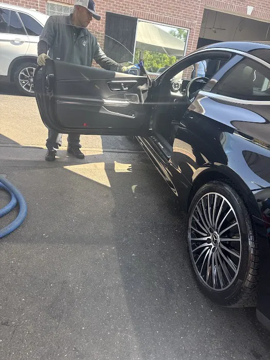 White Horse Auto Wash 3