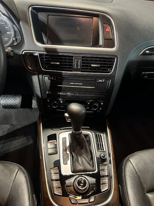 Italian Touch Detailing 7