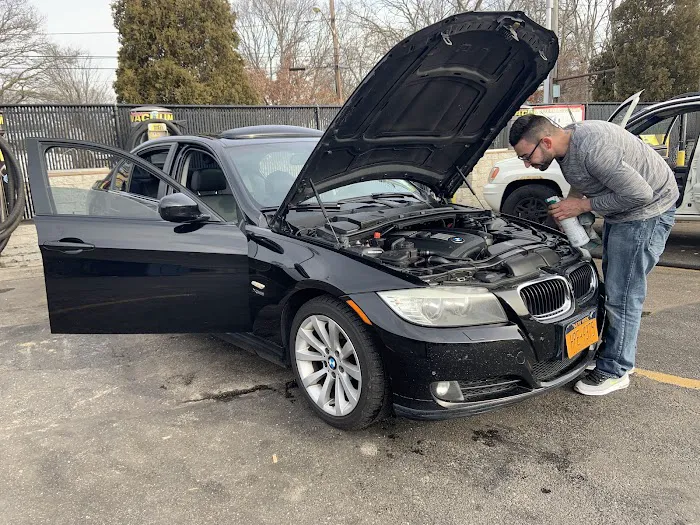 Splash N Dash Expres Car Wash LLC 1