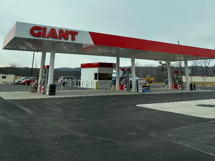 Giant Gas Station 1