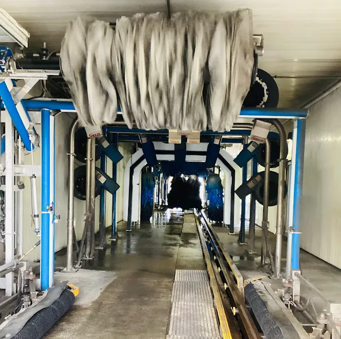 Zoom Express Car Wash 8