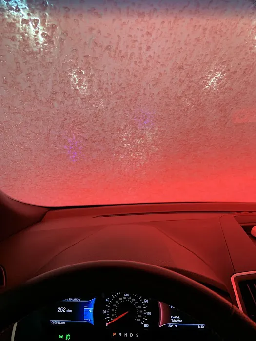 Petit Auto Wash, Bedford 4