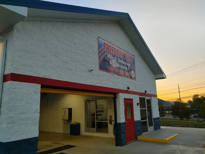 Wash-Rite Unlimited Car Wash 3