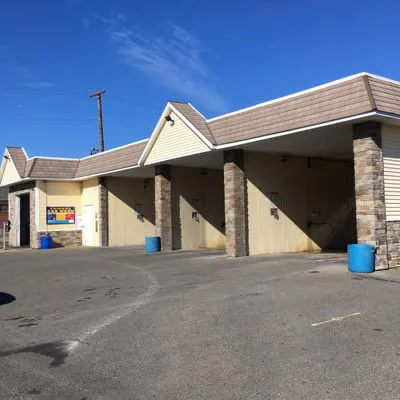 Blue Wave Car Wash 4