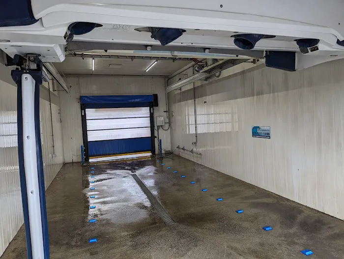 Tidal Wave Car Wash 5