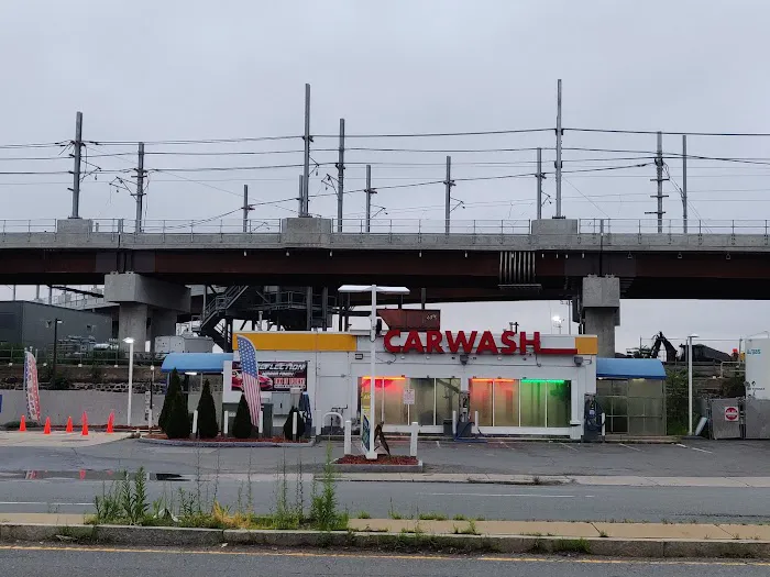 Soogie's Carwash 0