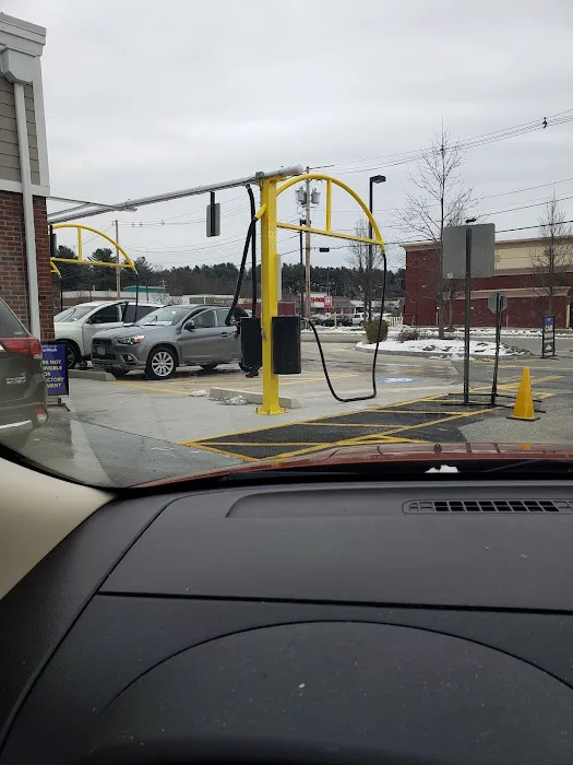 Golden Nozzle Car Wash 8