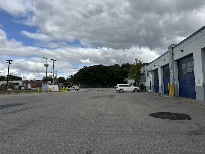 Boston Truck Wash & Fuel - Truck Wash & Cleaning 3
