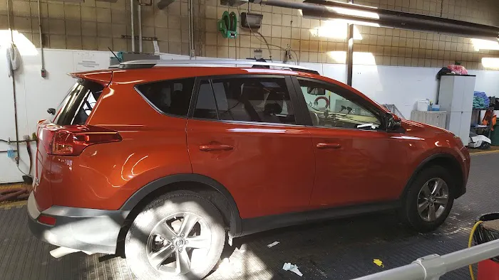 ScrubaDub Car Wash & Auto Detailing Center (Boston) 5