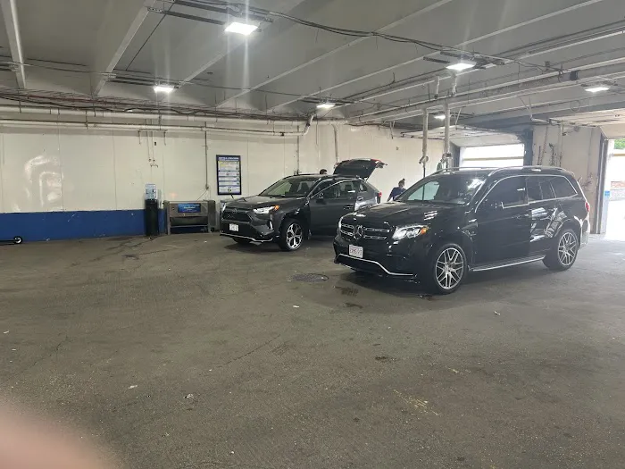 Sparkling Image Car Wash 2