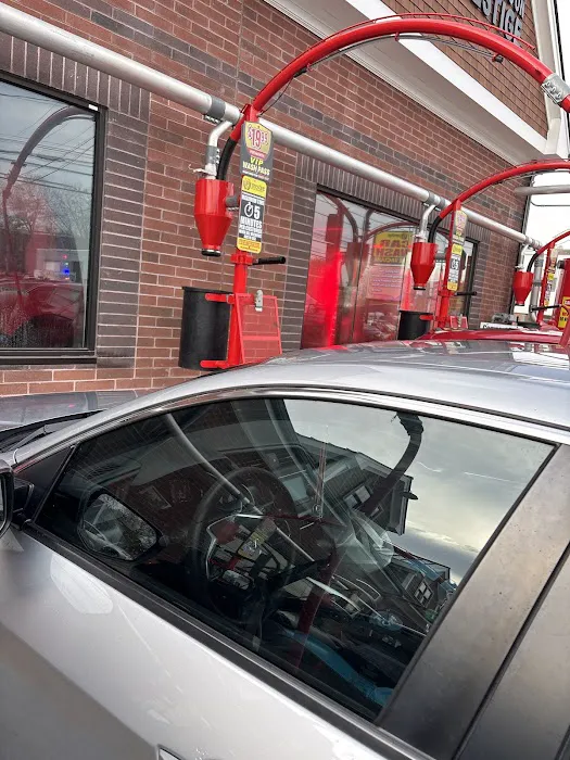Prestige Car Wash (Malden) 1