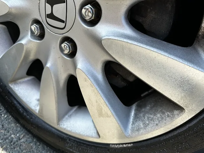Prestige Car Wash (Malden) 5