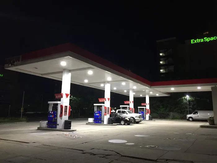 Exxon 4