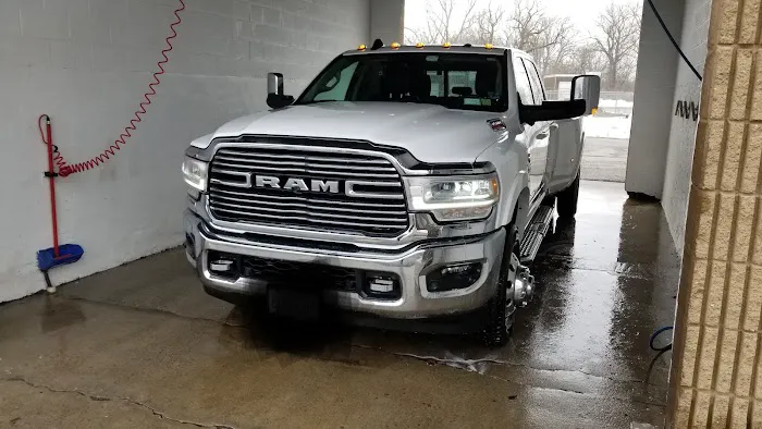 Dr. Huggs Car Wash 2