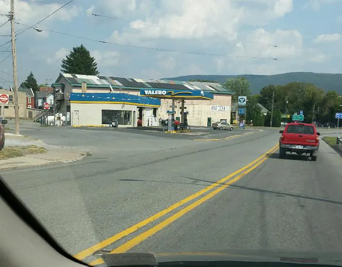 Snedeker Store 0