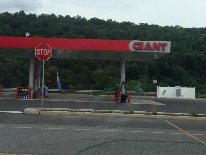 Giant Gas Station 0