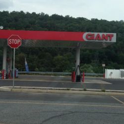 Giant Gas Station ico