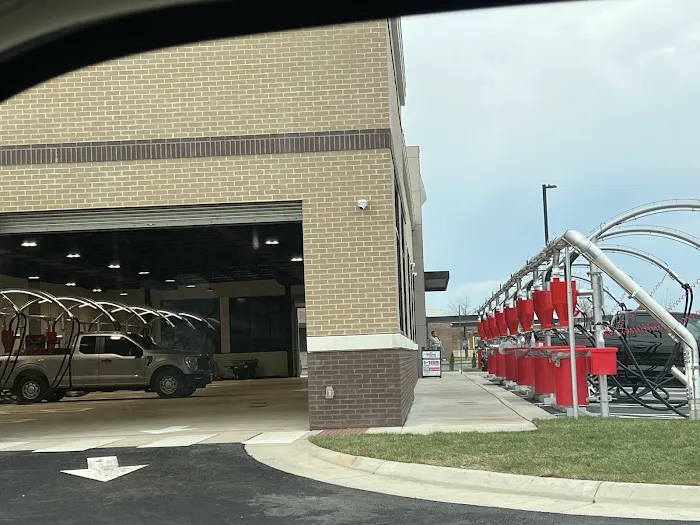 Flagship Carwash 0