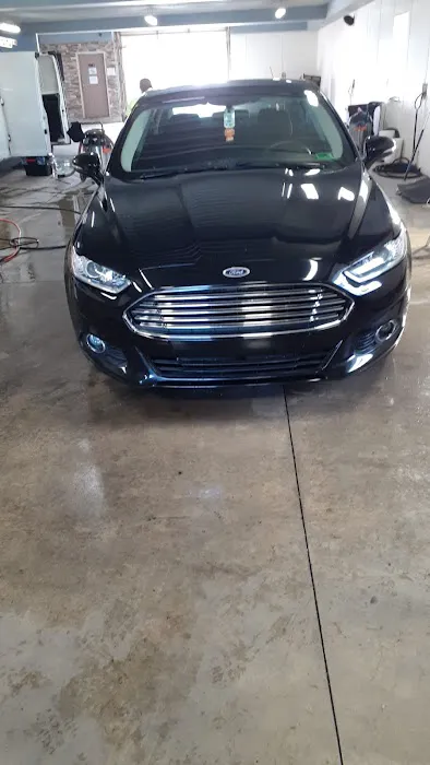 In & Out Car Wash 3