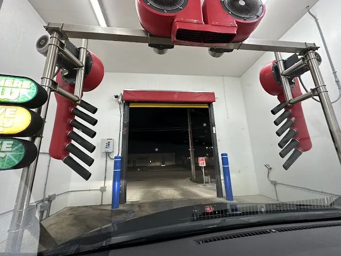 United Auto Wash 3