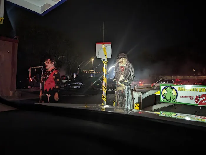 Froggy's Car Wash 8